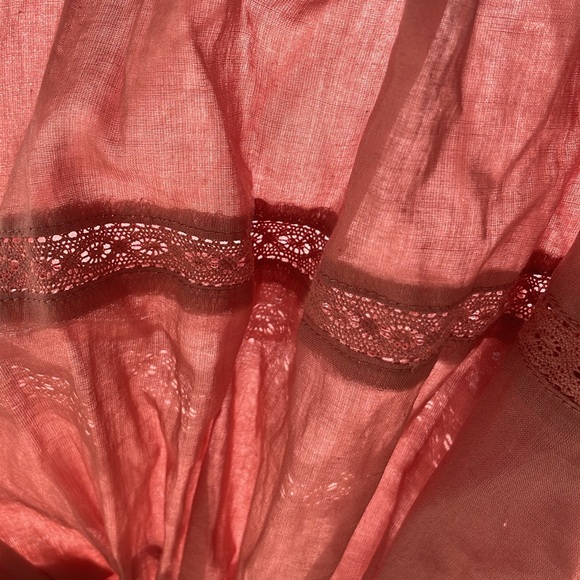 Reformation | Dunes Long Sleeve Smocked
Dress, SIZE 8 new with out tags - Picture 7 of 8